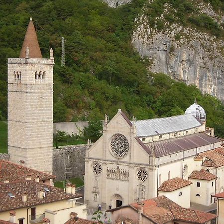Alloggio Agrituristico Ai Tre Castelli Moruzzo Bagian luar foto