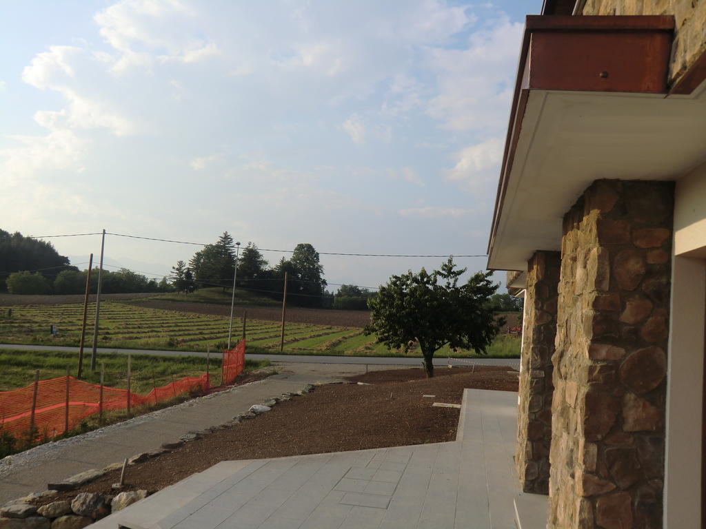Alloggio Agrituristico Ai Tre Castelli Moruzzo Bagian luar foto