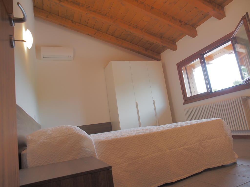 Alloggio Agrituristico Ai Tre Castelli Moruzzo Ruang foto