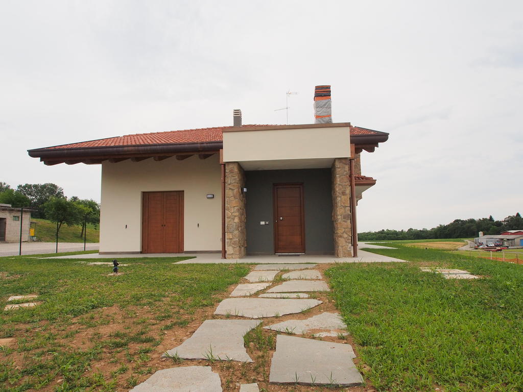 Alloggio Agrituristico Ai Tre Castelli Moruzzo Bagian luar foto